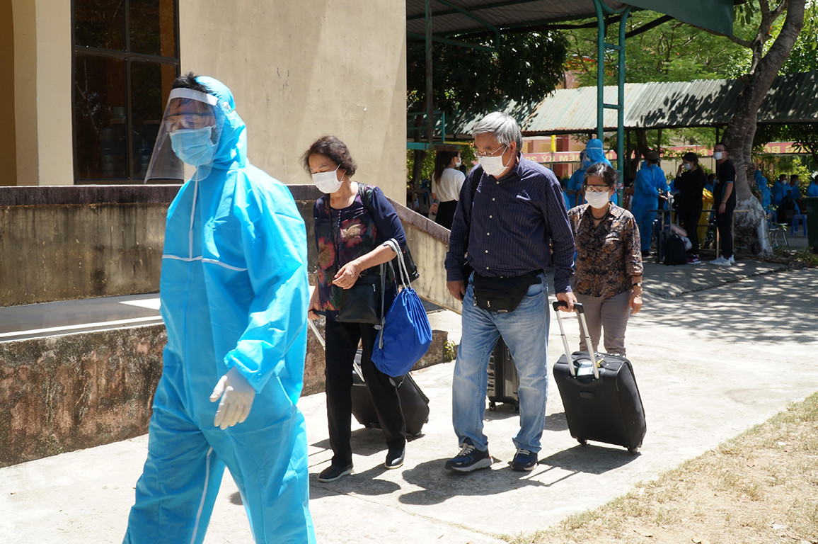 Quảng Ngãi: Tiếp nhận, cách ly 269 công dân trở về từ vùng vùng có dịch COVID-19 ảnh 1
