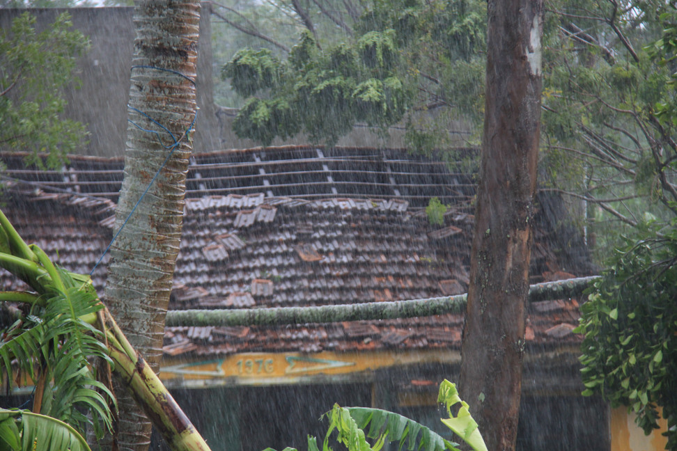 Sau bão số 5: Quảng Ngãi hư hại hơn 400 nhà, sóng đánh sập kè ở Bình Định ảnh 2