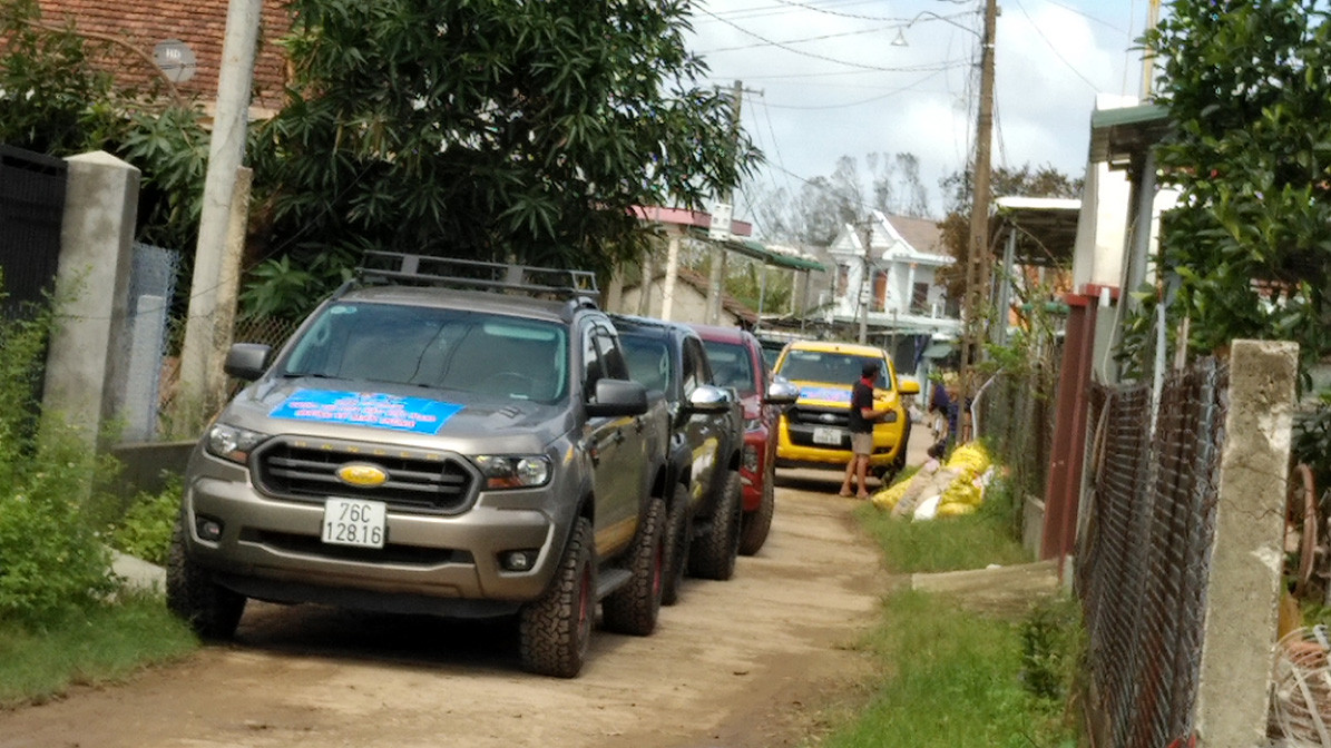 Ban Tổ chức Hoa hậu Việt Nam, báo Tiền Phong mang 'Mái ấm tình thương' đến Quảng Ngãi ảnh 17