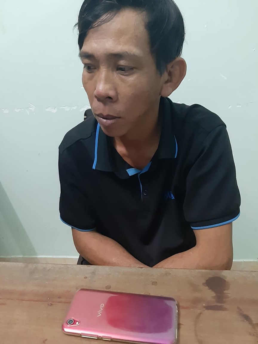 Gọi điện thông báo đã 'ở một đêm với... Triệu Quân Sự trong rừng' ảnh 1