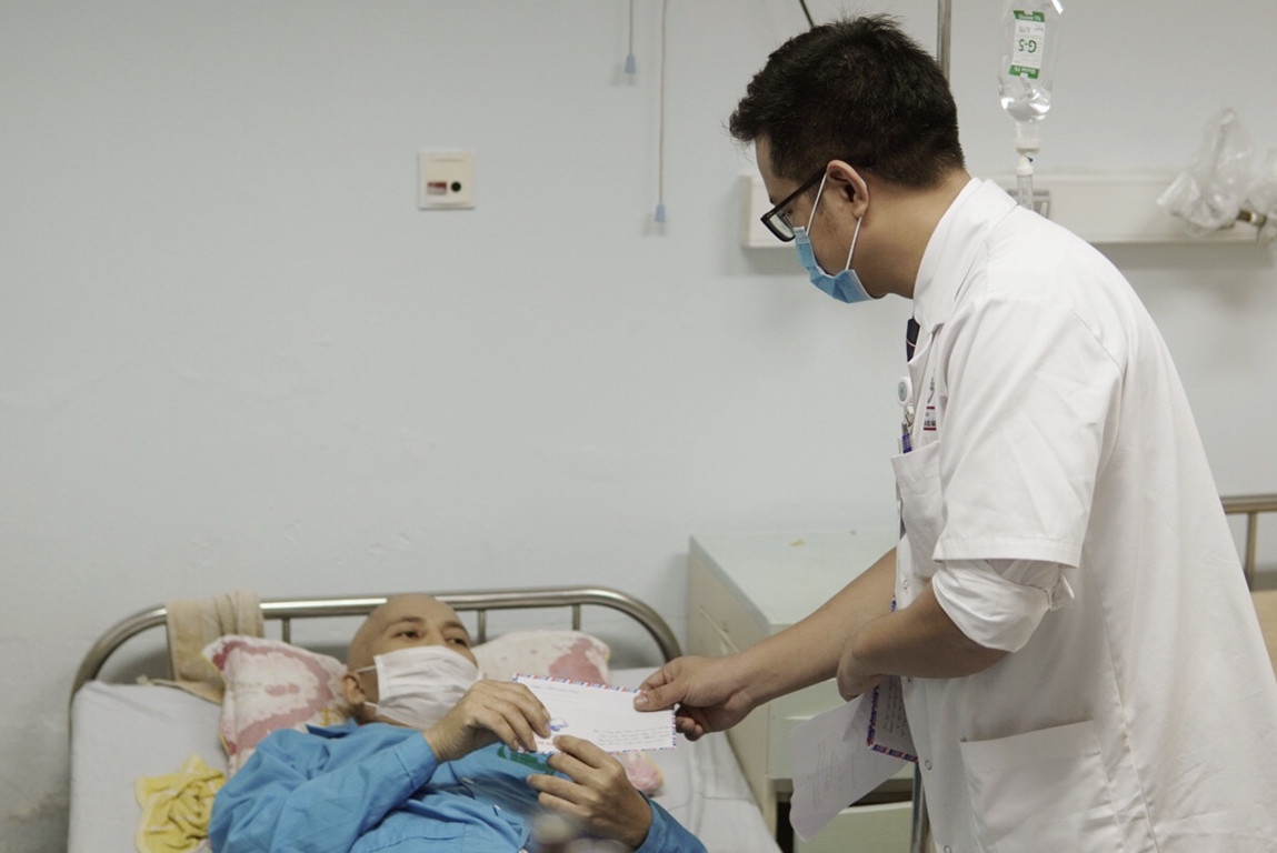 'Tết đoàn viên – Xuân đong đầy' cùng bệnh nhân ung bướu ảnh 2