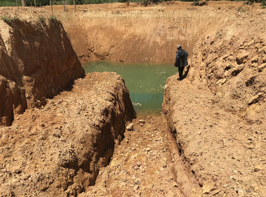 Công trình có một không hai: Giếng 'khủng' 1.000m2 của lão nông tuổi 68 ảnh 3