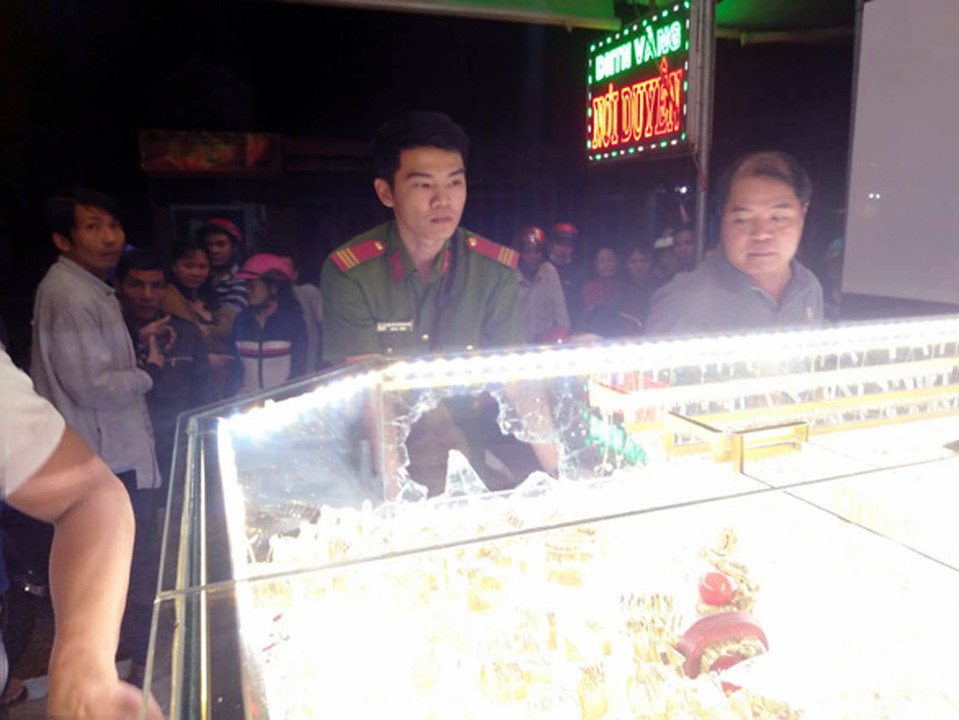 Tiệm vàng bị cướp ngay thời điểm Việt Nam gỡ hòa 1-1 trước Indonesia ảnh 3