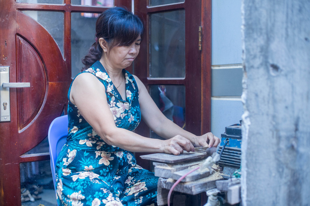 Người cuối cùng ở 'xóm quạt giấy' Đà thành ảnh 2