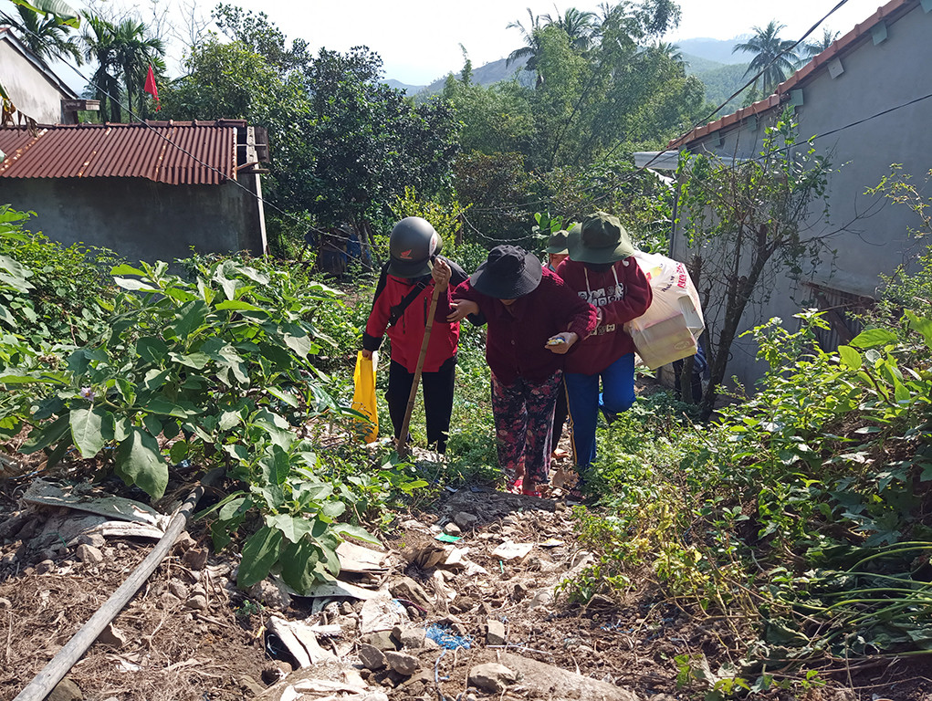 Tình nguyện mùa đông ấm lòng người vùng sâu ảnh 4