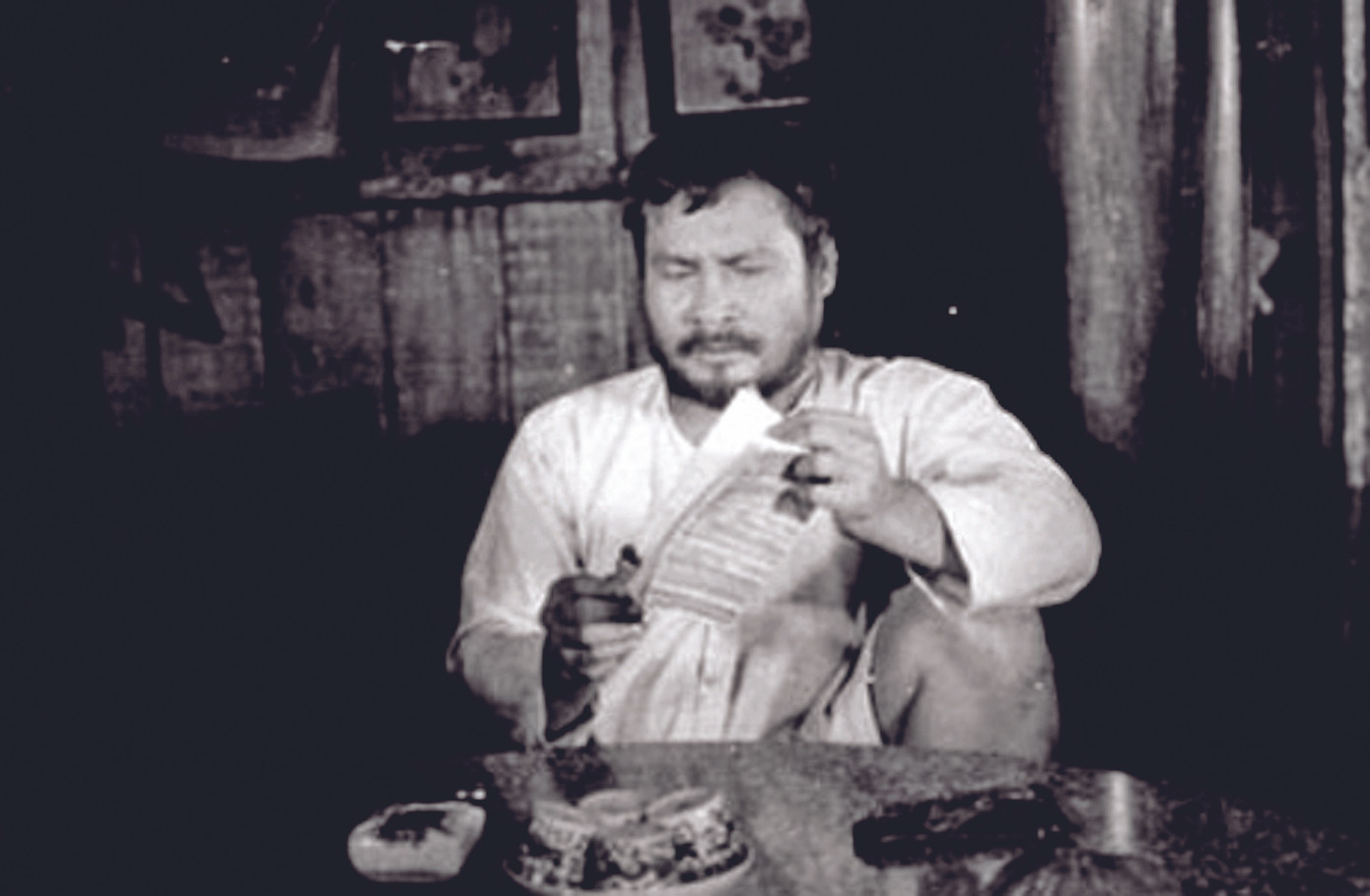 Nghệ sĩ ra đi và những khoảng trống để lại ảnh 1