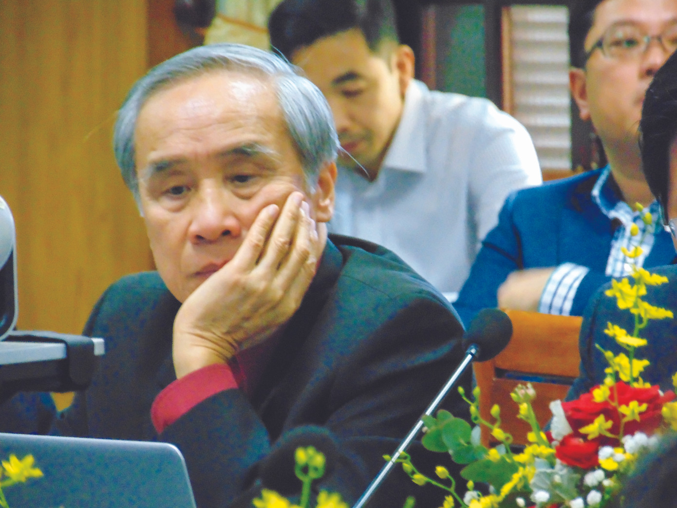 Người làm cầu nối cho các yếu nhân ảnh 2