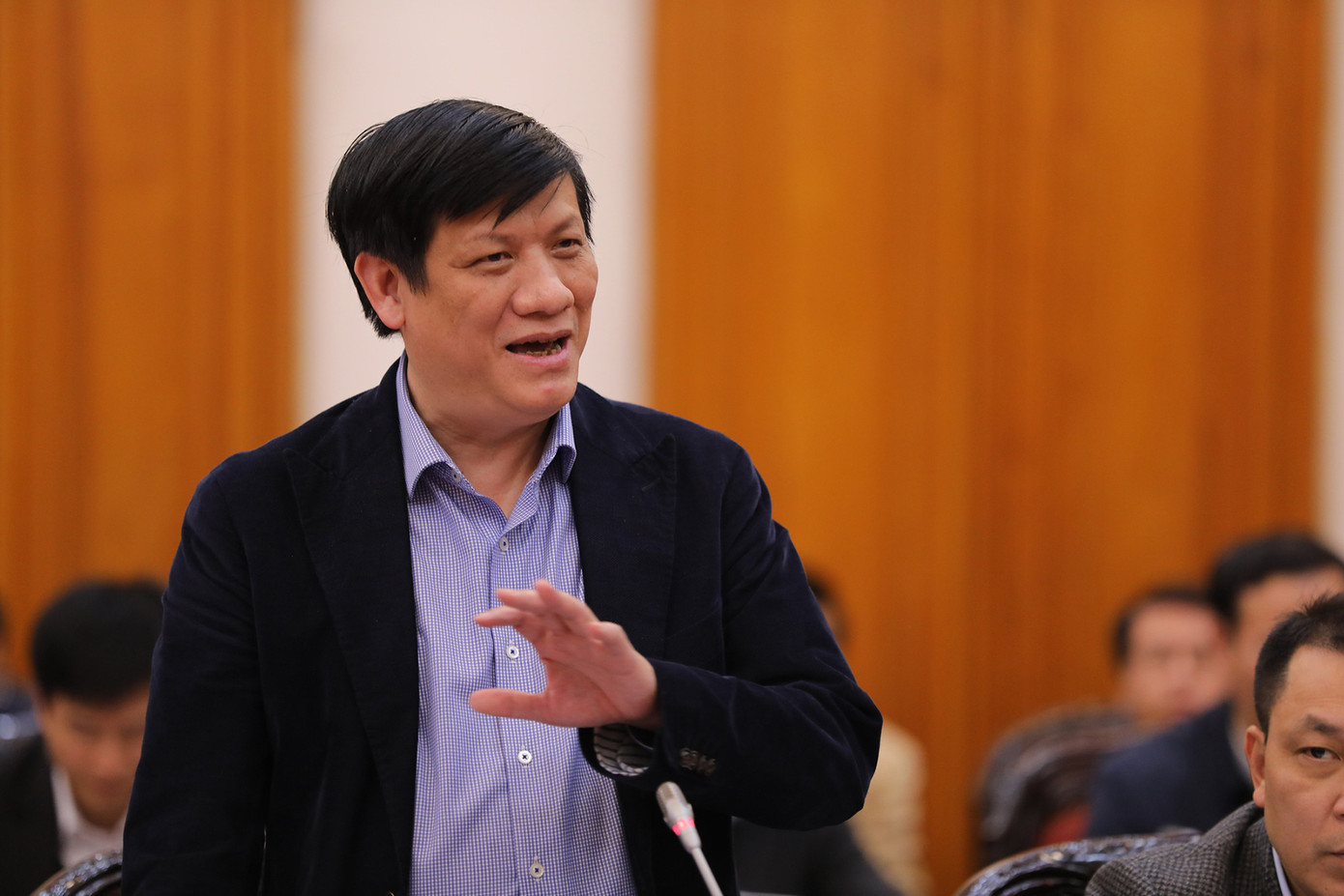 Chống dịch Covid-19 quyết liệt hơn ảnh 1