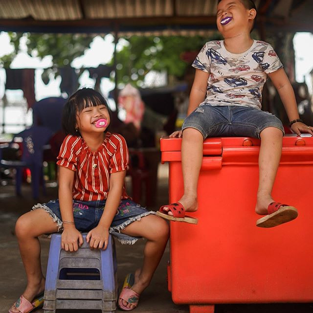 Nụ cười của những em bé tại Phú Quốc - Ảnh: @kat.km Xem loạt ảnh của nhà báo Mỹ sẽ hiểu tại sao người nước ngoài “phải lòng” Việt Nam ảnh 4