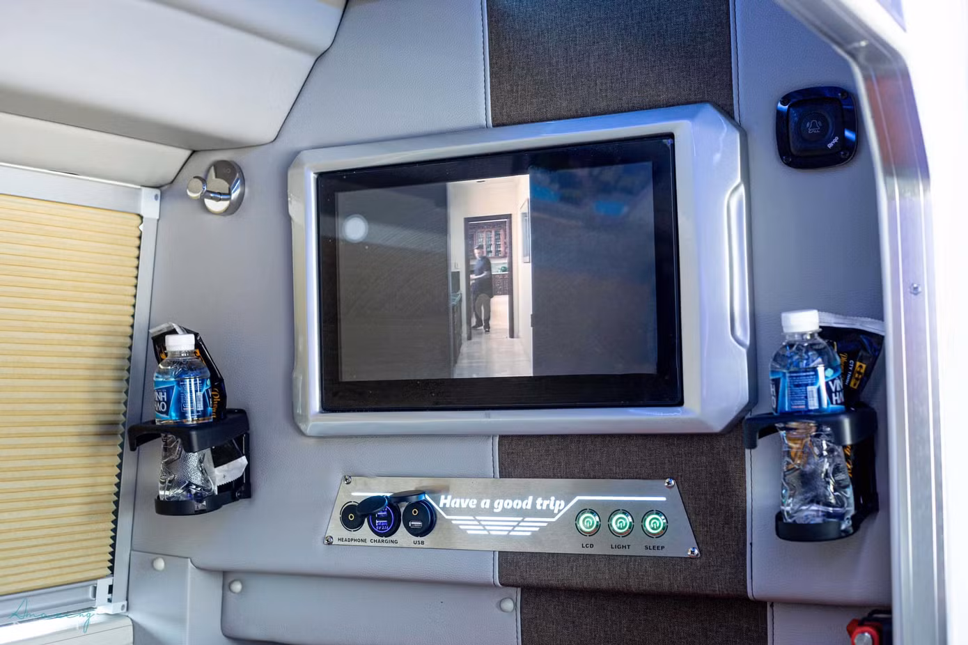 Tin vui cho hội mê Đà Lạt: Xe limousine giường đôi xuất hiện, “xịn” như khách sạn 5 sao ảnh 4