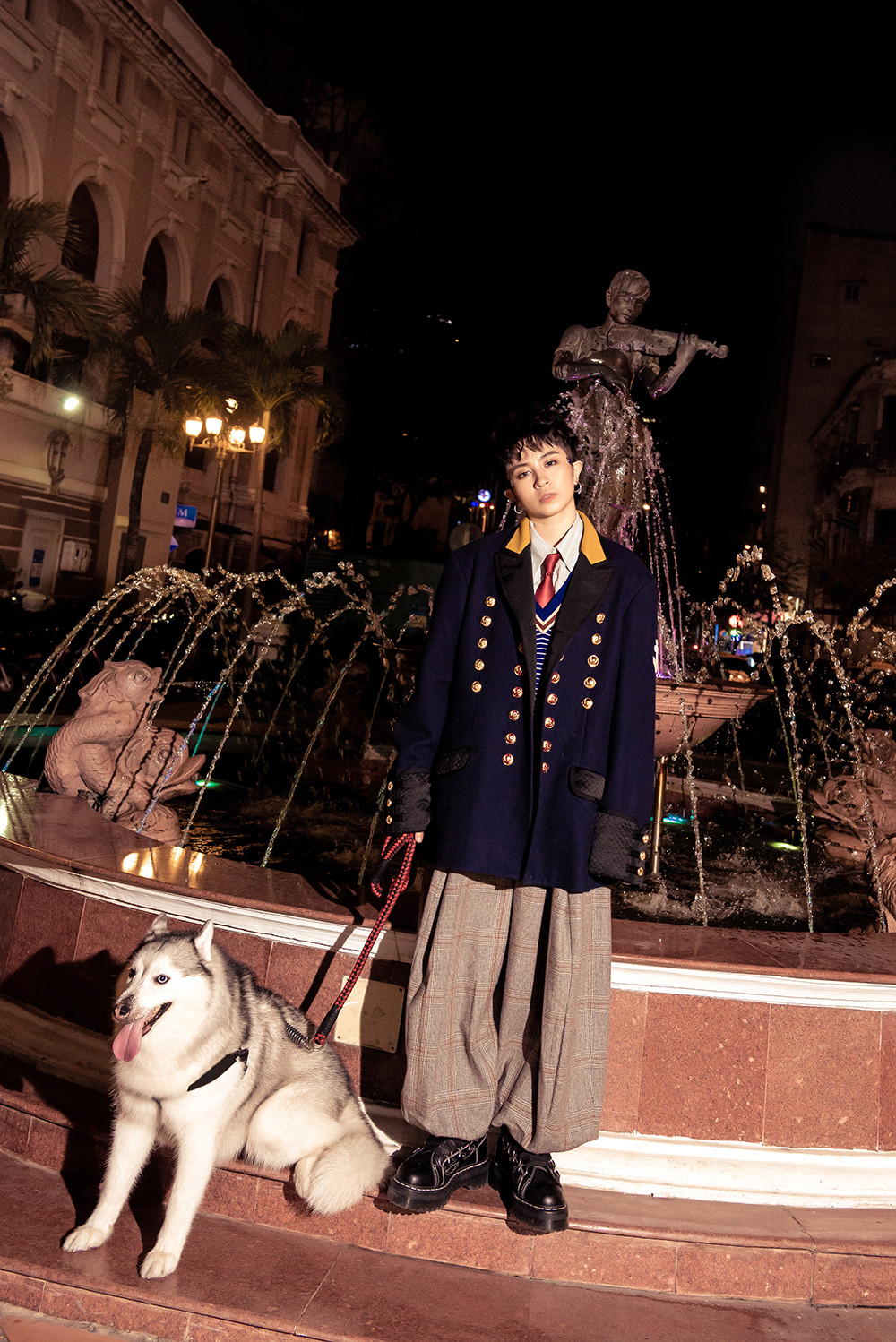 Tung bộ ảnh cực chất bên "người bạn 10 năm", Gil Lê sắp trở lại đường đua V-Pop? ảnh 7