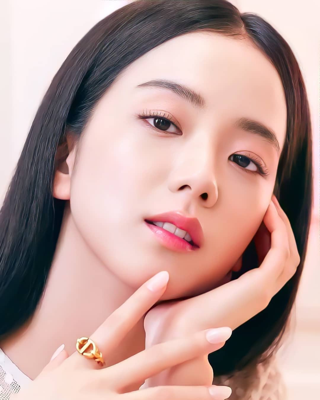 Vì sao Jisoo được chuyên gia phẫu thuật thẩm mỹ nhận định là idol xinh đẹp nhất K-Pop? ảnh 3