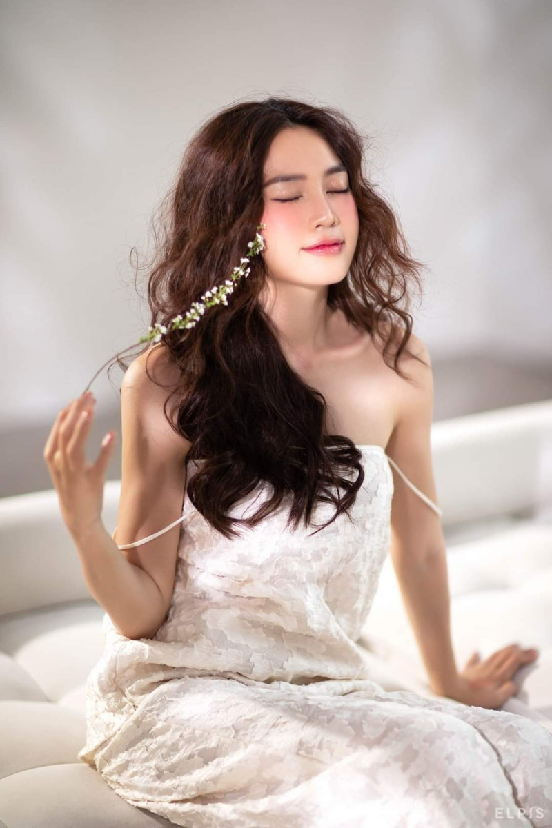 Kaity Nguyễn, Nhã Phương, Ninh Dương Lan Ngọc lăng xê set trang phục đi biển sang chảnh ảnh 8