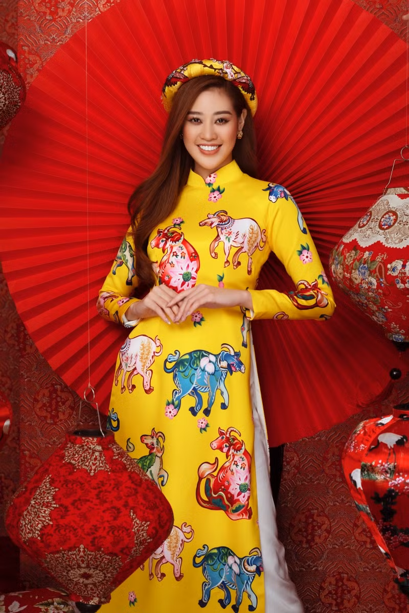 Ngắm dàn người đẹp Hoa hậu Hoàn vũ khoe sắc rạng ngời trong bộ ảnh Tết Tân Sửu ảnh 2