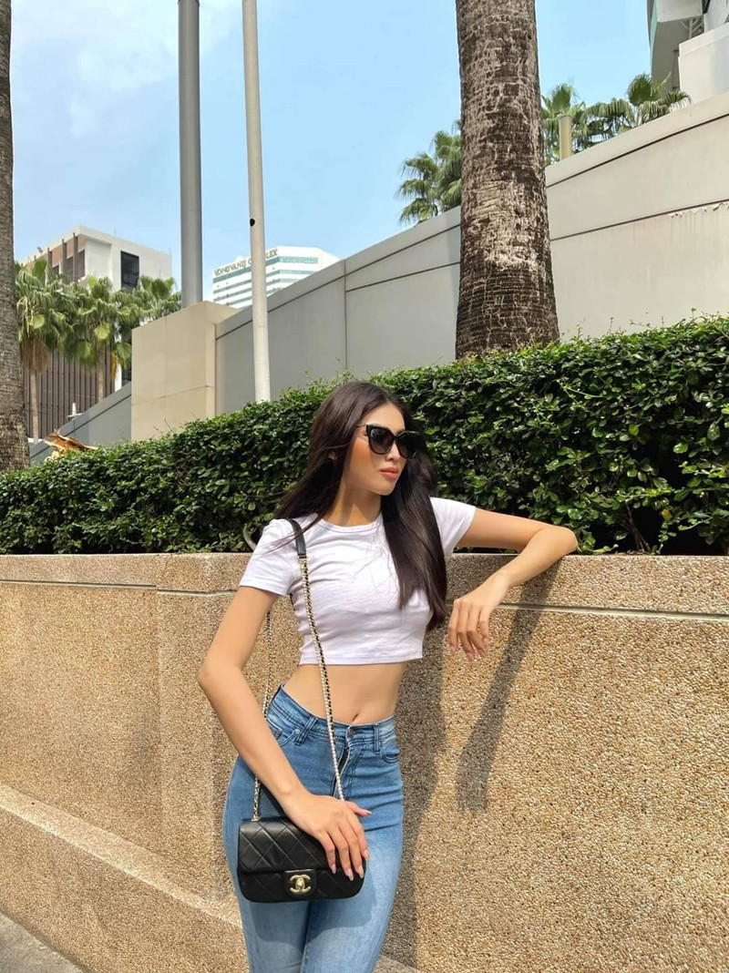 Không hẹn mà gặp, Ngọc Thảo, Thiều Bảo Trâm cùng dàn mỹ nhân trổ tài mix đồ với sắc trắng ảnh 2