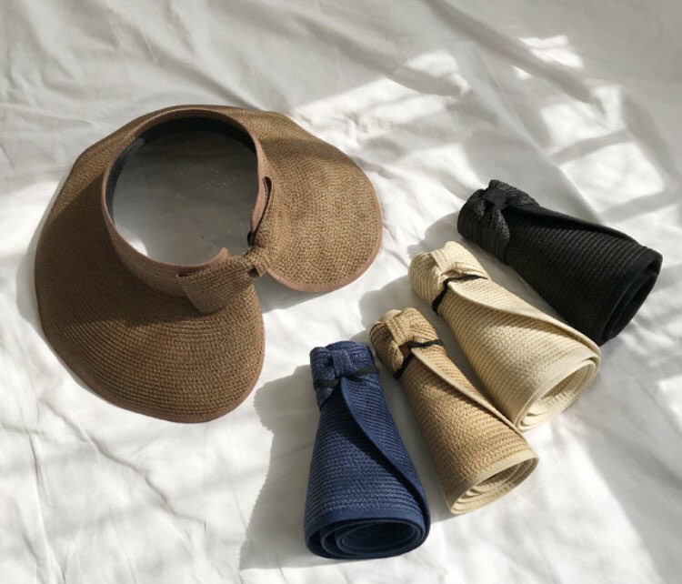 Đội ngược chiếc mũ, V (BTS) khiến fan nữ ngỡ ngàng vì chẳng tìm ra điểm nào bất hợp lý ảnh 5