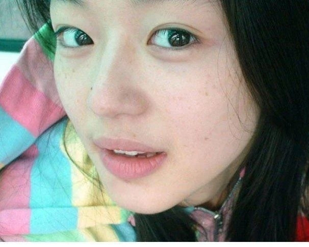 Nhan sắc của những sao Hàn này đúng là đỉnh cao, xinh bất chấp dù chụp cam thường mặt mộc ảnh 1