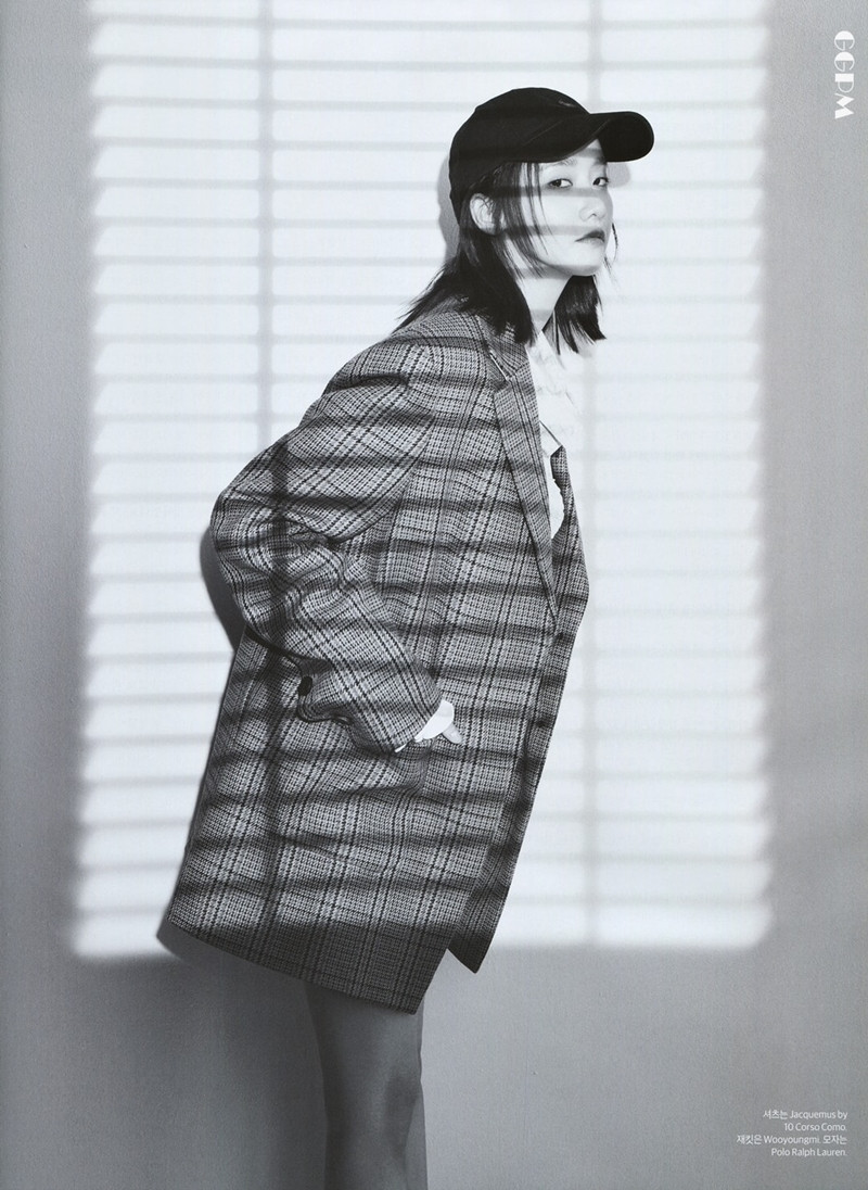 “Tường thành nhan sắc” Yoona mặc gì trong bộ ảnh mới mà được khen “đẹp trai” như nam thần? ảnh 3