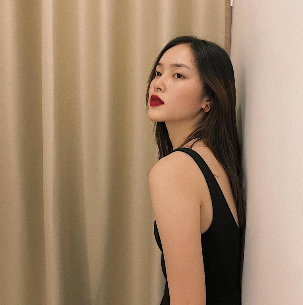 Ứng viên sáng giá Hoa Hậu Việt Nam 2020 có nét đẹp pha trộn giữa Châu Bùi và Hạ Vi là ai? ảnh 4