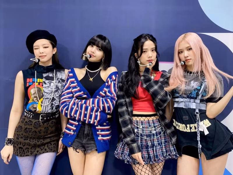 Xét về trang phục sân khấu, netizen cho rằng stylist BLACKPINK thua stylist aespa ở 1 điểm ảnh 6
