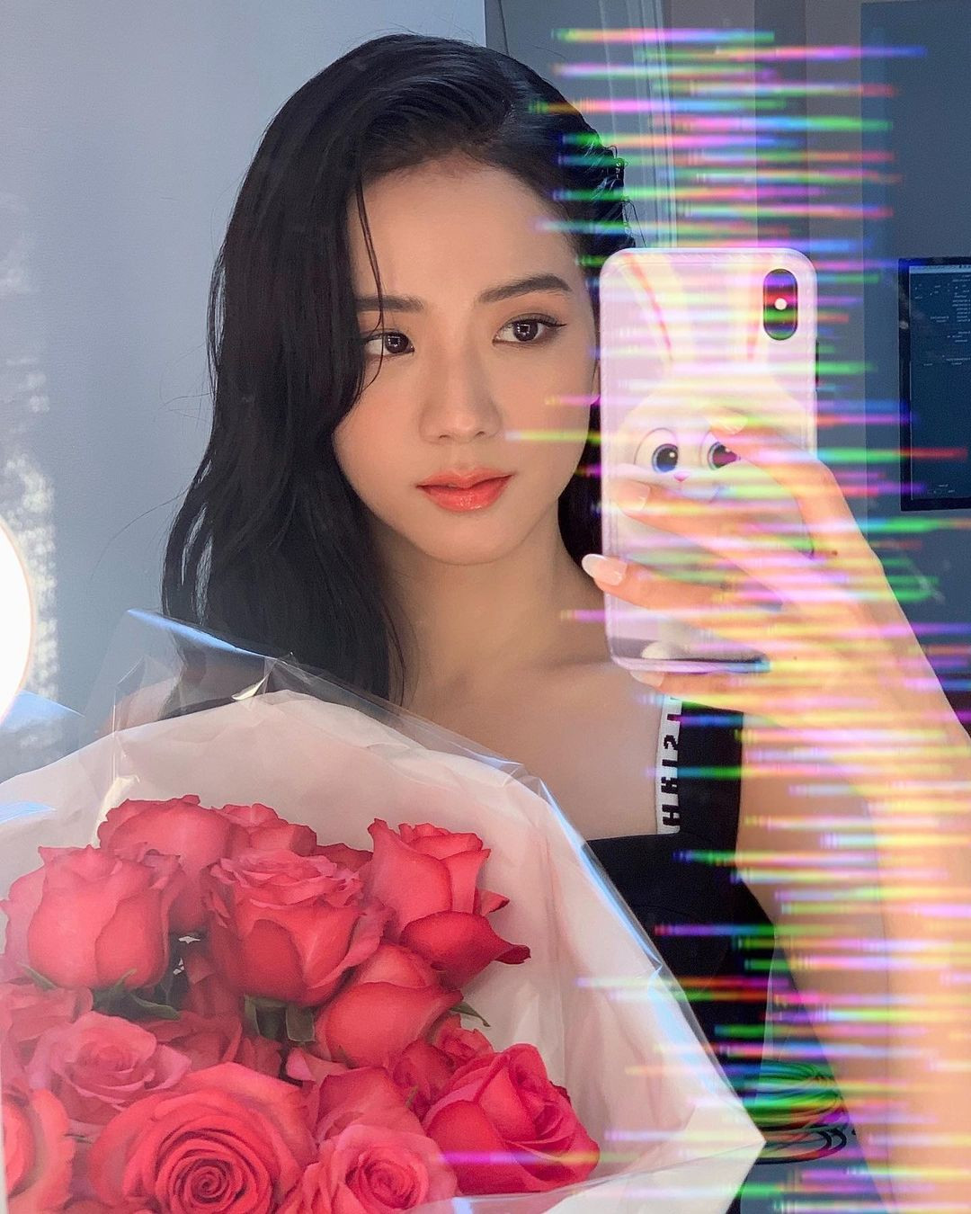 Jisoo BLACKPINK chứng minh nhan sắc hoa hậu, ảnh selfie và ảnh quảng cáo đẹp y chang nhau ảnh 4