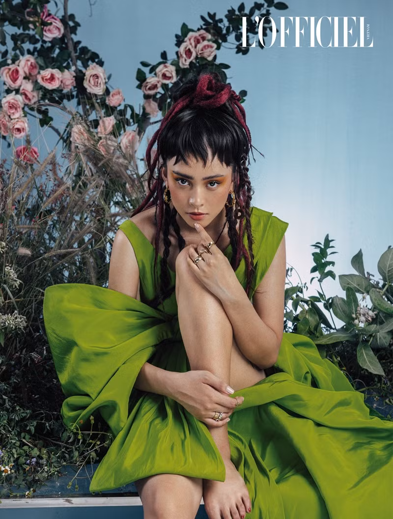 Diện váy Công Trí trên thảm đỏ VMAs, Nicole Richie “đụng hàng” tận 9 mỹ nhân showbiz Việt ảnh 4