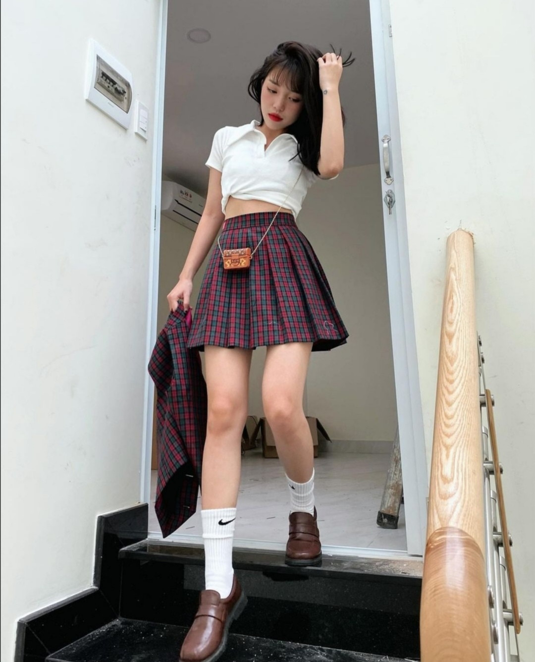 Học Linh Ngọc Đàm cách "hack dáng" cho những cô nàng sở hữu thân hình “bé hạt tiêu” ảnh 11