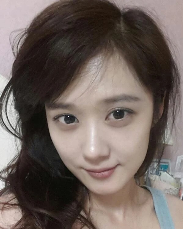 Nhan sắc của những sao Hàn này đúng là đỉnh cao, xinh bất chấp dù chụp cam thường mặt mộc ảnh 4