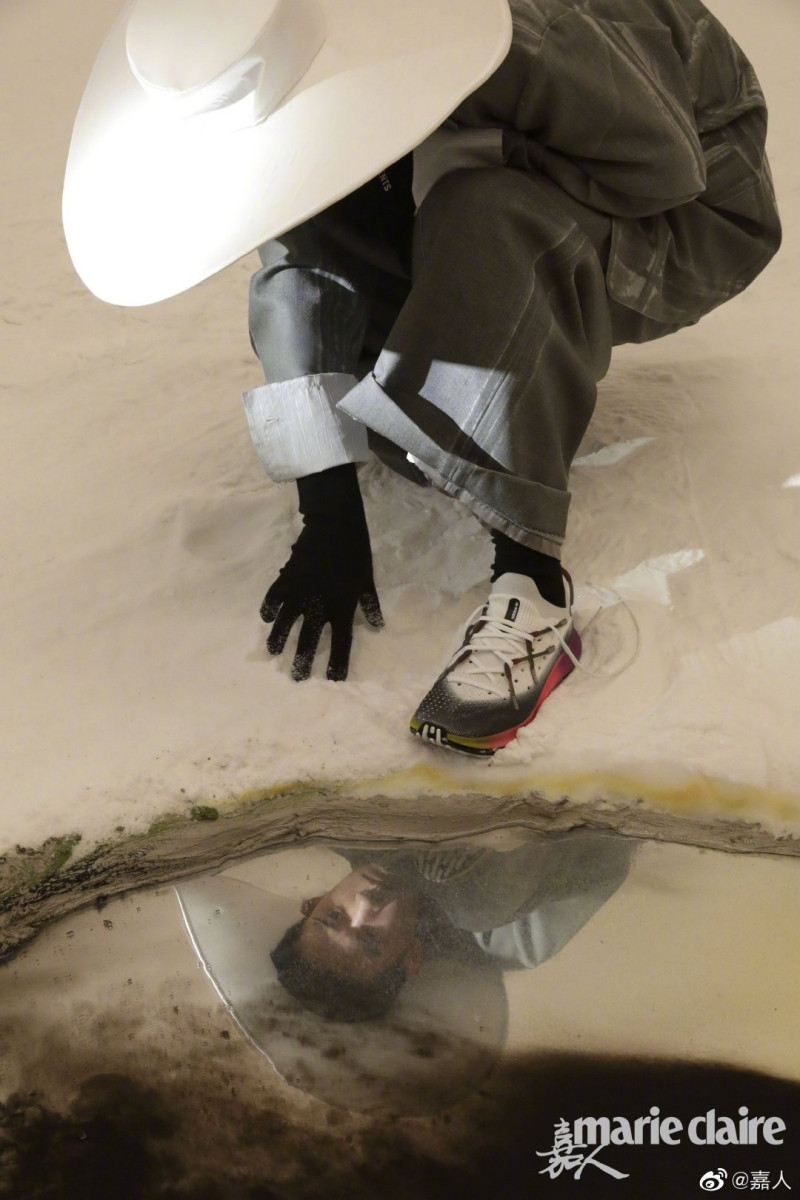 Ngắm Dịch Dương Thiên Tỉ trong bộ ảnh đẹp xuất sắc trên tạp chí Marie Clare tháng 3 ảnh 9