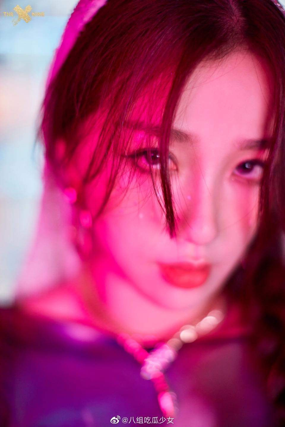 Kể cả không biết THE9 là ai bạn cũng sẽ bất ngờ với tạo hình của nhóm trong MV “SPHINX” ảnh 9