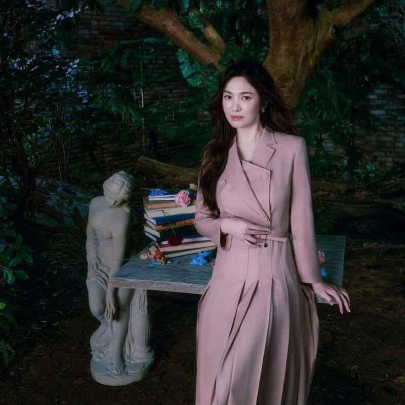Song Hye Kyo gầy đi trông thấy trong bộ ảnh thời trang mới, liệu nhan sắc có giảm sút theo? ảnh 3