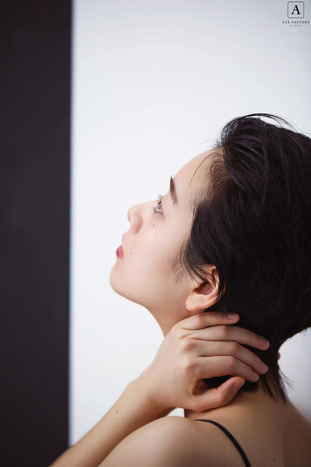 Ảnh chụp hậu trường thôi mà “nữ thần chuyển giới” của Itaewon Class đẹp không góc chết ảnh 6