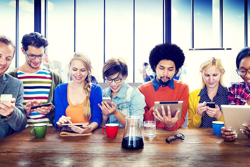 Chào mừng đến với kỷ nguyên của thế hệ Alpha - Thế hệ sinh năm 2K10 trở lại ảnh 2