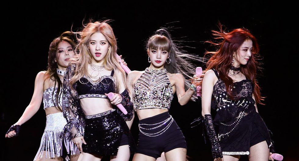 Cách Jisoo làm đẹp trước khi chụp hình nghe đơn giản nhưng lại là điều cấm kỵ với idol ảnh 4