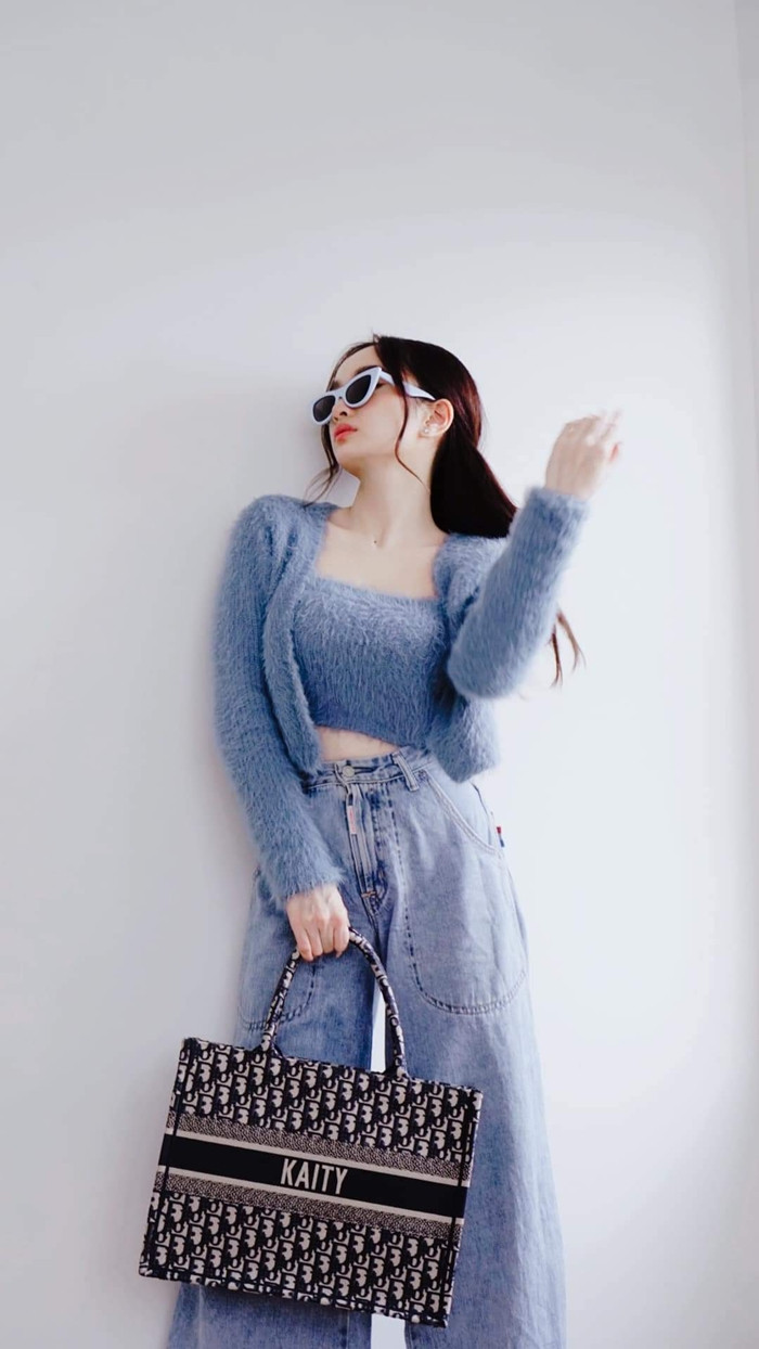 Kiểu áo này có gì đặc biệt mà Á hậu Phương Anh, Ngọc Trinh, Chi Pu đều thích mê? ảnh 6