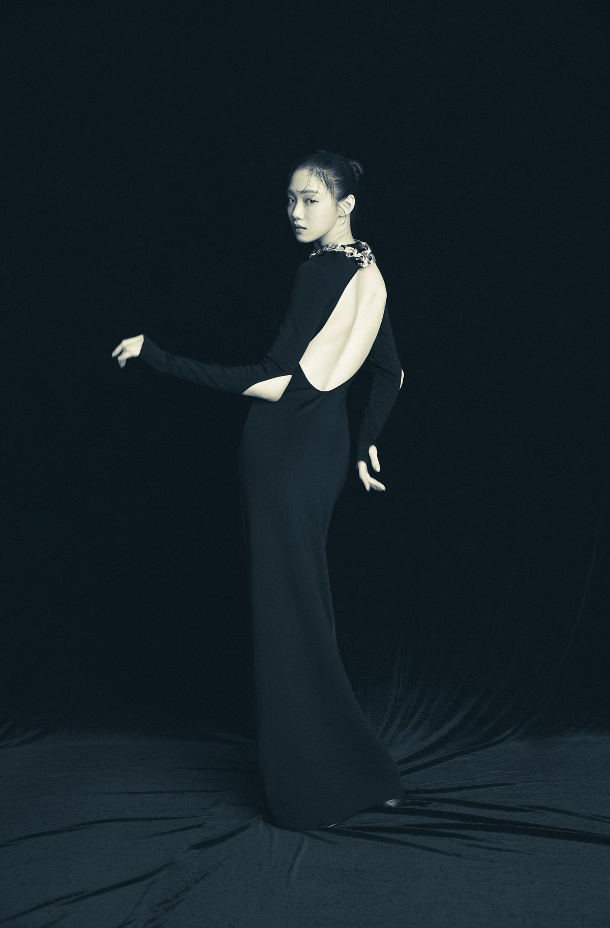 Đụng hàng đồ Givenchy với đàn chị đình đám, aespa dù là đại sứ thương hiệu vẫn bị chê ảnh 5