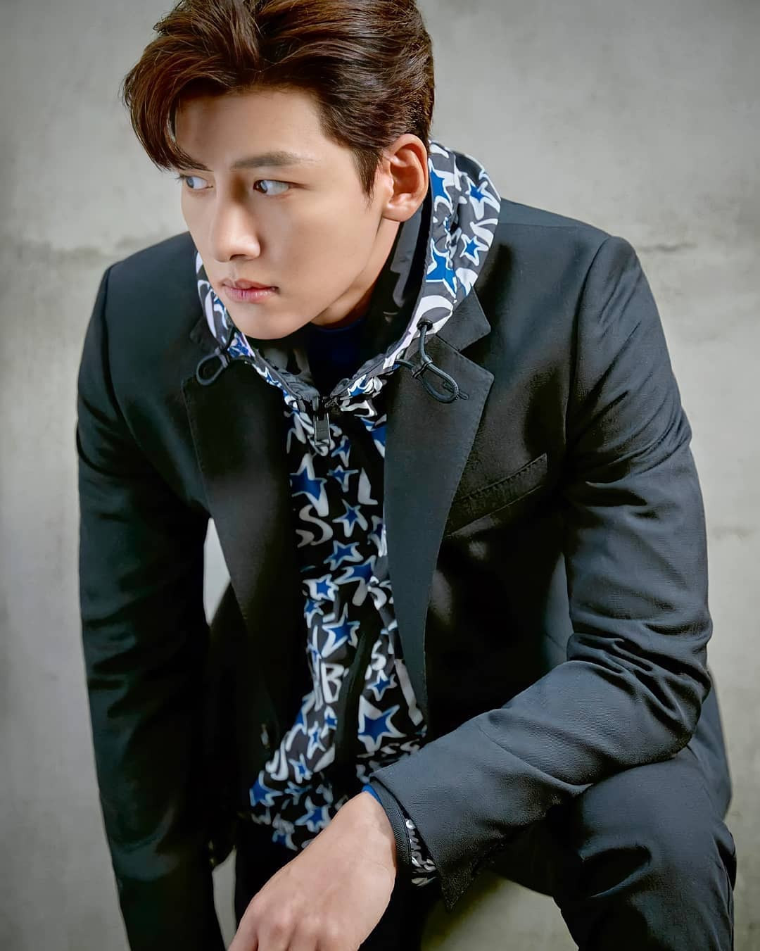 Ji Chang Wook đẹp trai “vi diệu” trên bìa tạp chí Esquire Hồng Kông nhưng có gì đó sai sai ảnh 10