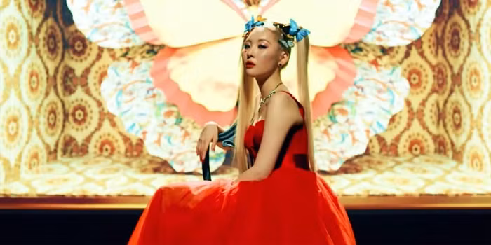 8 lần “đụng hàng” bất phân thắng bại của Jisoo (BLACKPINK) với các nữ idol xinh đẹp khác ảnh 8