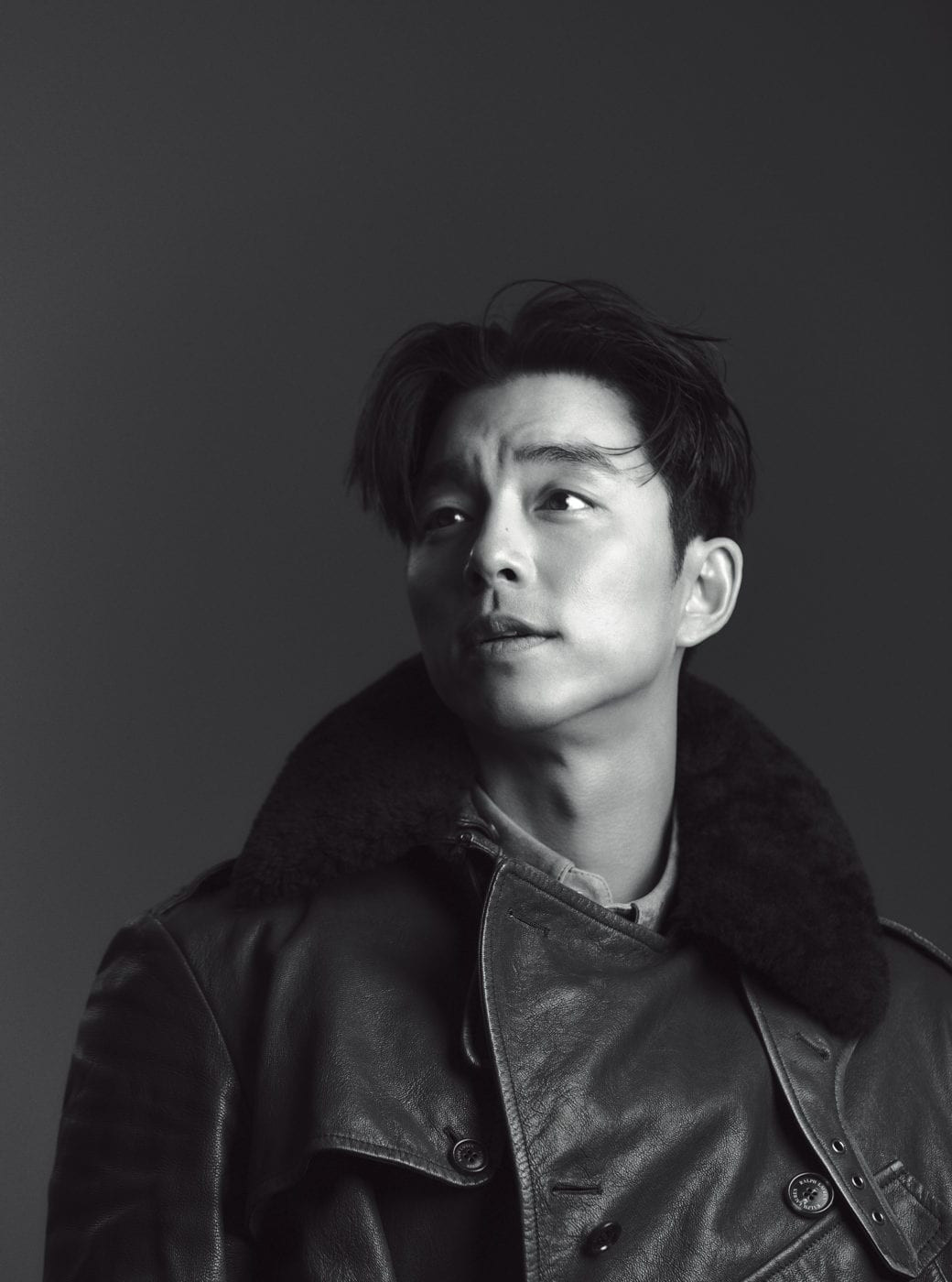 Diện suit lịch lãm mà “ông chú cực phẩm” Gong Yoo lại khiến fan liên tưởng đến danh hài ảnh 8