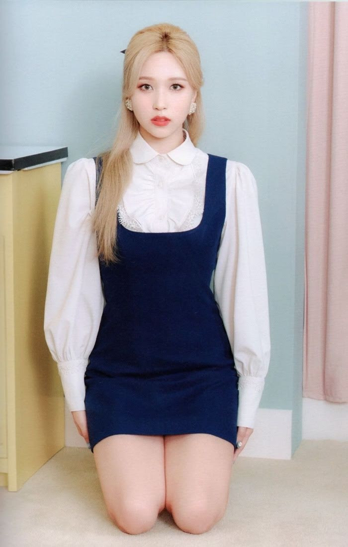 Netizen Hàn năn nỉ stylist cho TWICE “bê” trang phục album phiên bản Retro lên sân khấu ảnh 19