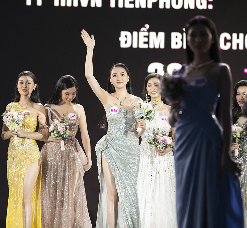 Top 35 Hoa hậu Việt Nam 2020 chính thức lộ diện trong trang phục dạ hội lộng lẫy ảnh 36