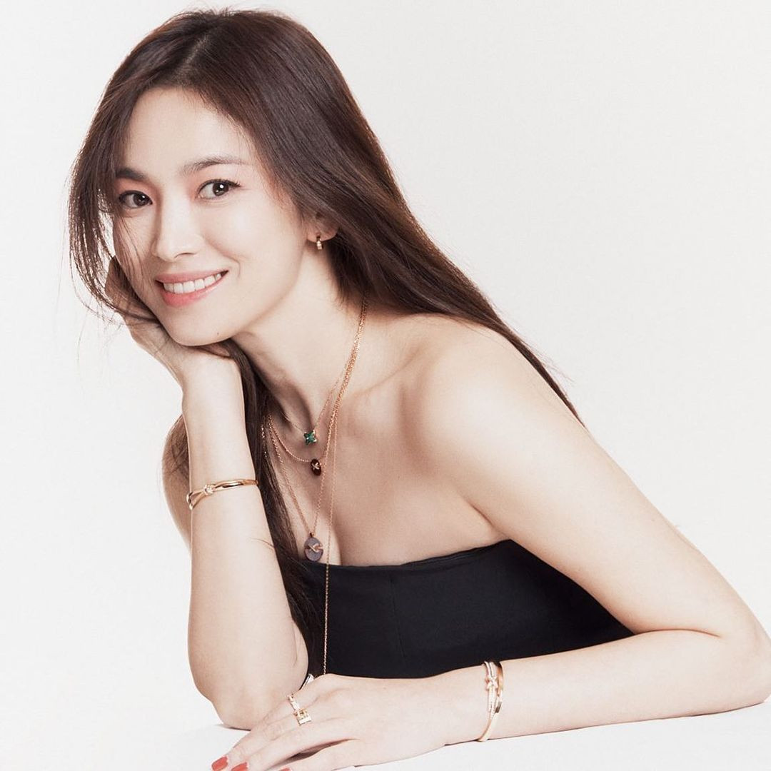 Đại minh tinh châu Á Song Hye Kyo lộ dấu hiệu lão hóa, netizen khuyên cô đừng làm điều này ảnh 4