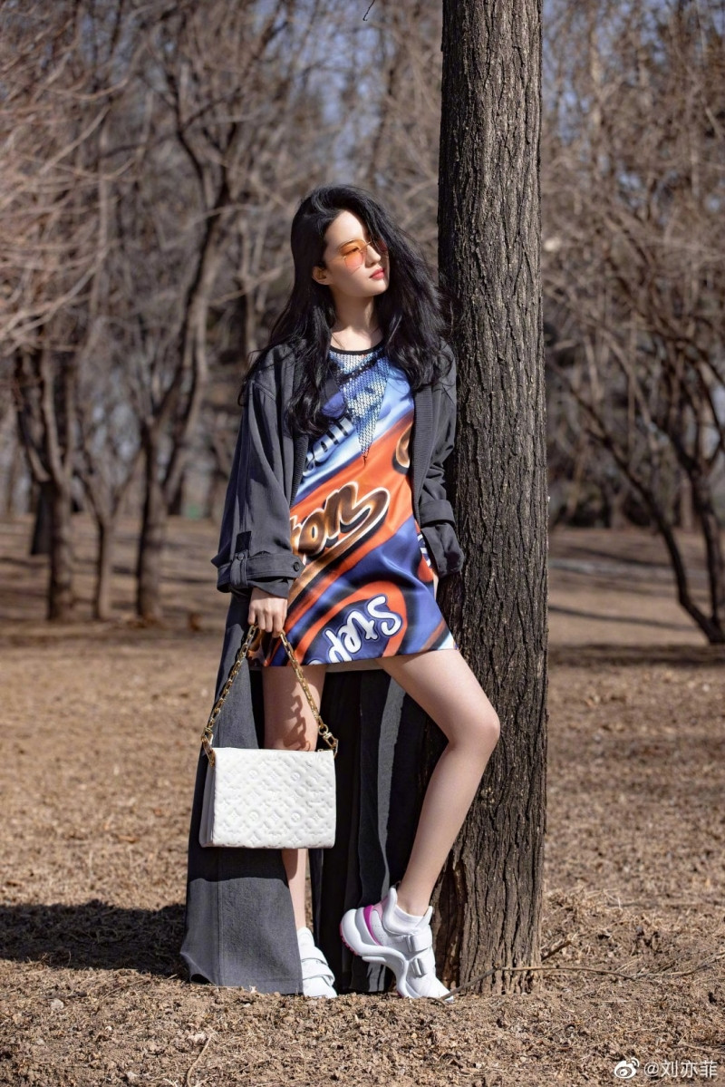 Đặt 3 mỹ nhân C-Biz được chọn làm đại sứ của Louis Vuitton lên bàn cân, ai có khí chất nhất? ảnh 3