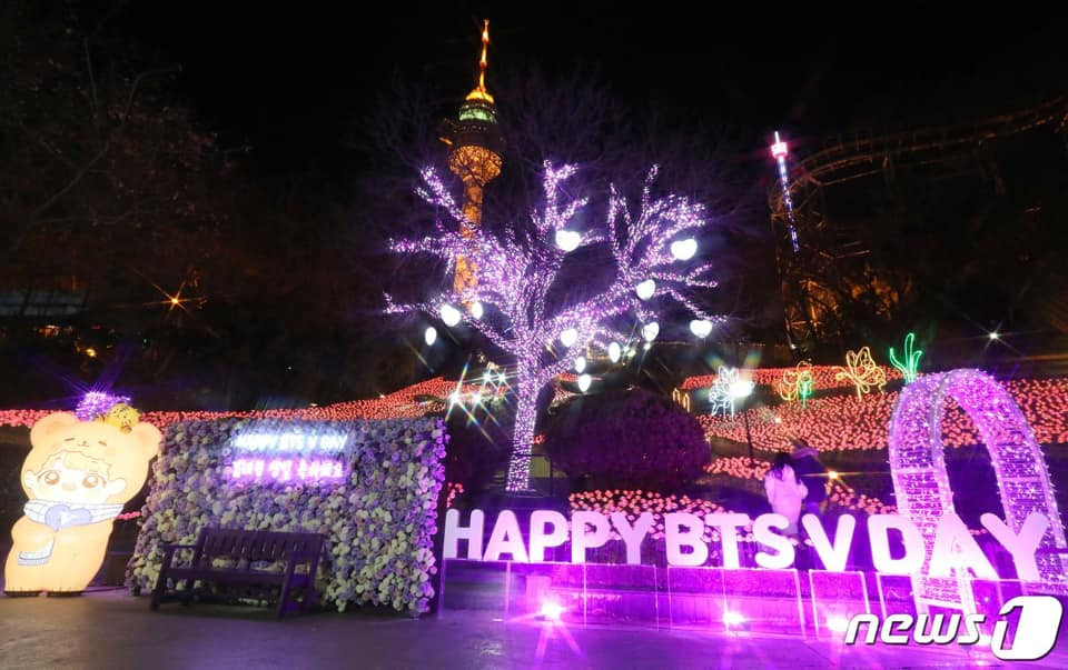 V BTS chiếm sóng MXH toàn cầu, là idol đầu tiên xuất hiện trên vũ trụ trong ngày sinh nhật ảnh 7