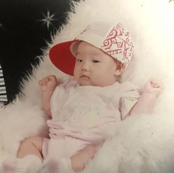 ARMY “phát cuồng” với bộ ảnh “Bạn đã thay đổi nhiều thế nào” siêu dễ thương của BTS ảnh 6