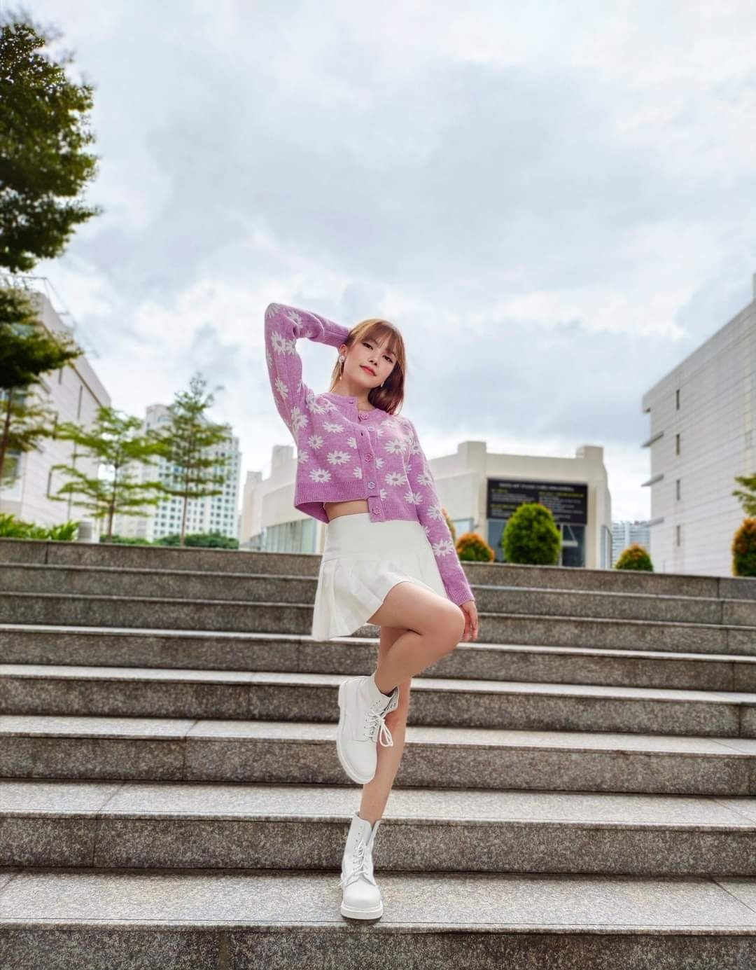 Học Quỳnh Anh Shyn, Jun Vũ, AMEE… cách phối sắc tím với trang phục Thu Đông cực đẹp ảnh 4