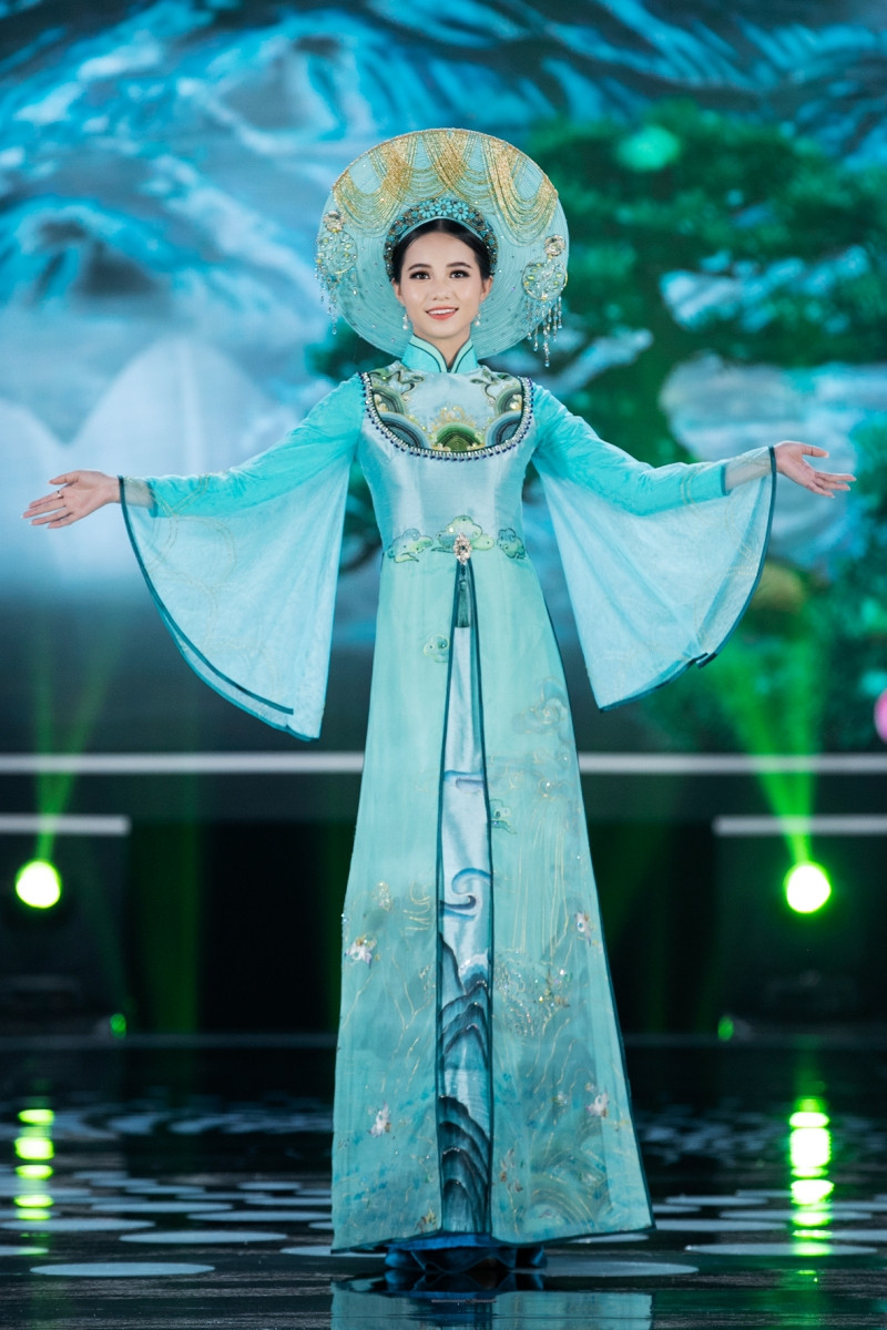 Hoa hậu Mỹ Linh ăn chay để hóa thân thành Thánh Mẫu trong màn trình diễn áo dài ảnh 6