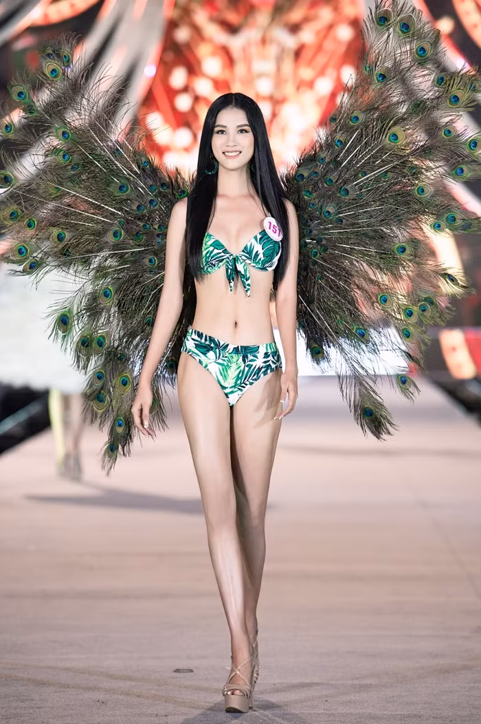Hoa Hậu Việt Nam 2020: Ngắm body siêu hot với các số đo cực chuẩn của Top 5 Người đẹp Biển ảnh 4