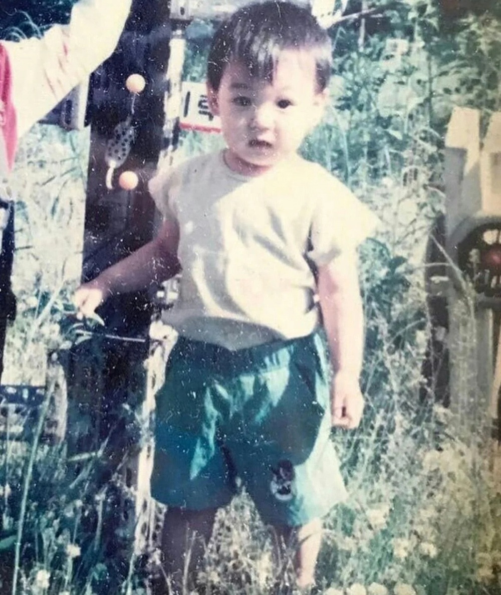 ARMY “phát cuồng” với bộ ảnh “Bạn đã thay đổi nhiều thế nào” siêu dễ thương của BTS ảnh 22