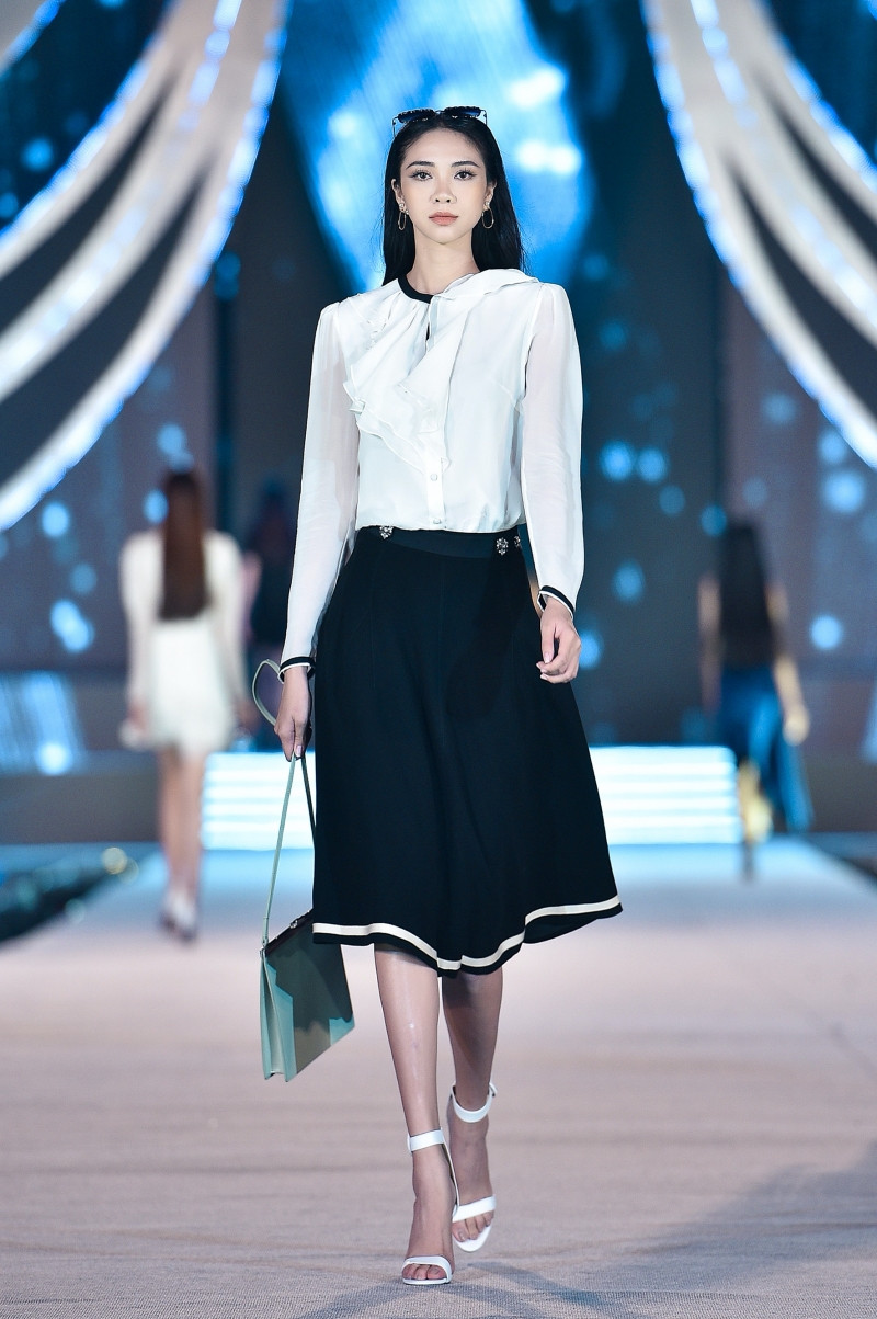 Khám phá profile ấn tượng của Top 5 Người đẹp Thời trang Hoa Hậu Việt Nam 2020 ảnh 3